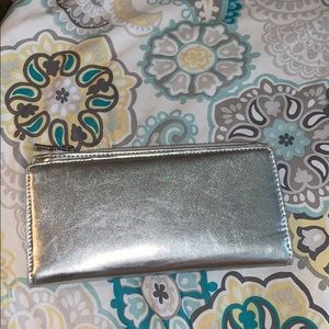 metallic silver wallet